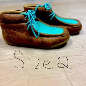 Off brand Twisted X kids shoes.